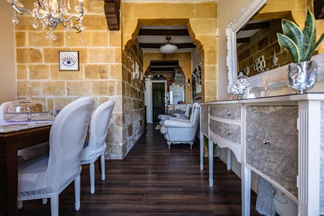 בירגו Blue Eye - Waterfront Home In A Scenic Location מראה חיצוני תמונה